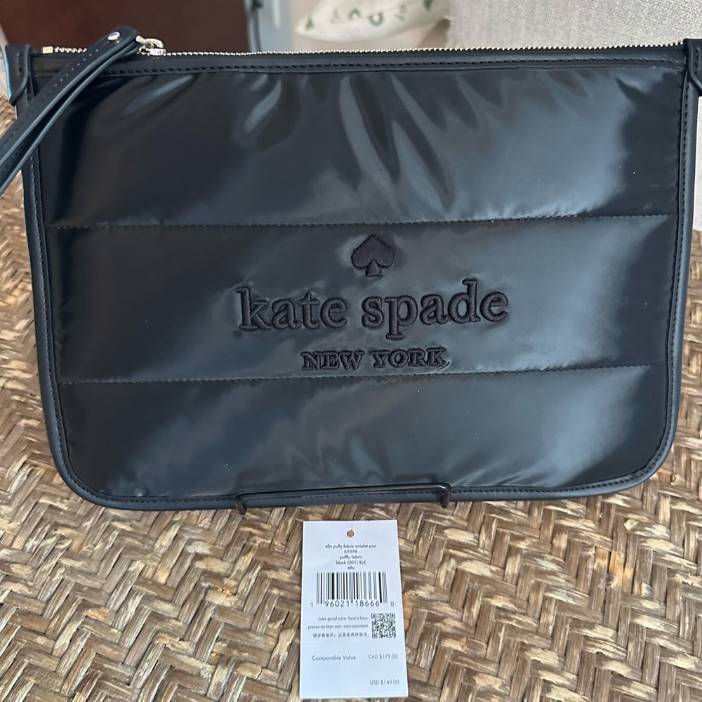 Kate Spade Ella Wristlet Pouch NWT